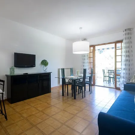 129 - Quadrilo Ristrutturato Con Aria Condizionata E Wi-fi - Gratis Al White Club Fino Al 3 Agosto Apartment