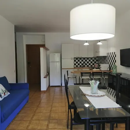 129 - Quadrilo Ristrutturato Con Aria Condizionata E Wi-fi - Gratis Al White Club Fino Al 3 Agosto Apartment *