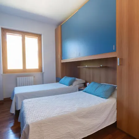 129 - Quadrilo Ristrutturato Con Aria Condizionata E Wi-fi - Gratis Al White Club Fino Al 3 Agosto